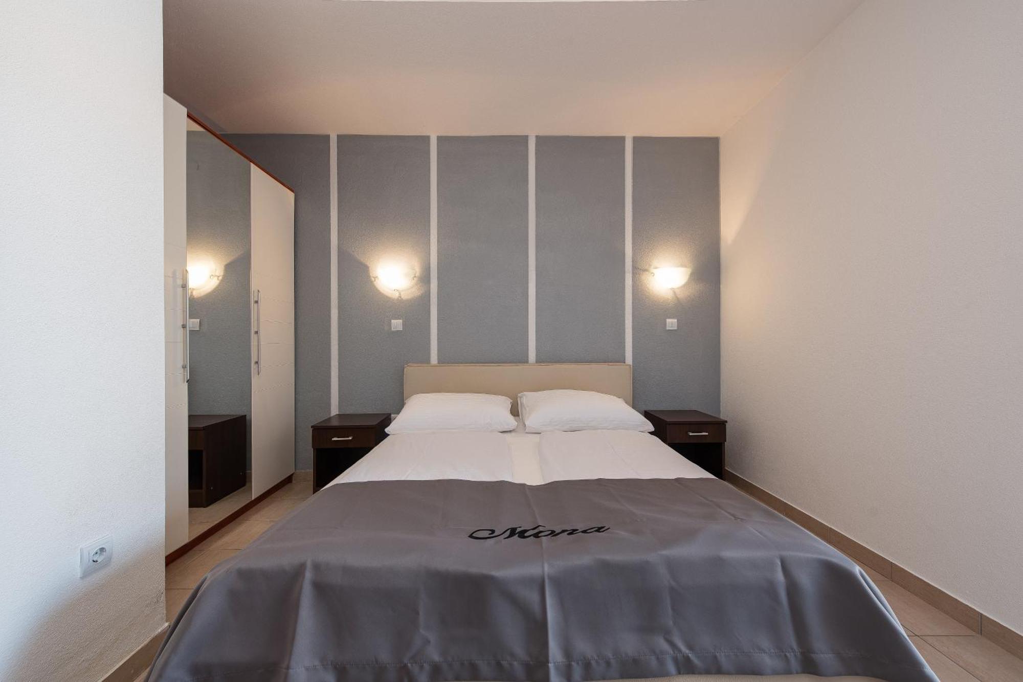 Villa Mona Apartments Ražanj Habitación foto